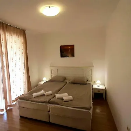 Corsica 3* Napospart
