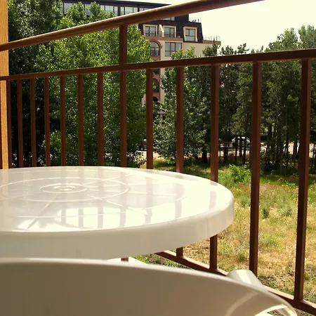 Apartmanhotel Corsica Napospart
