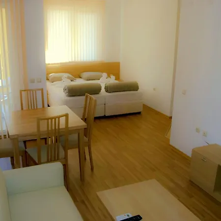 Corsica 3* Sluneční pobřeží